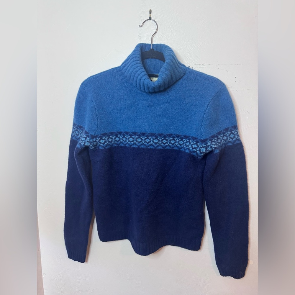 Vintage Eddie Bauer 100% Lambswool Blue Fair Isle Turtleneck Sweater